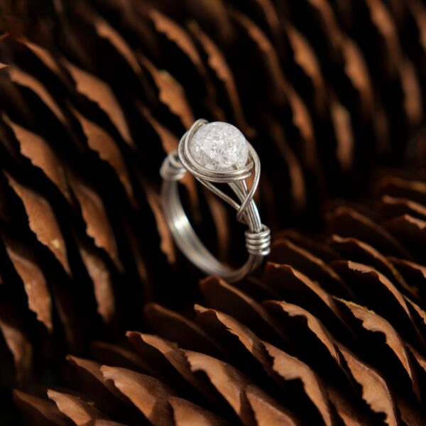 Gorski Kristal srebrni orb prsten